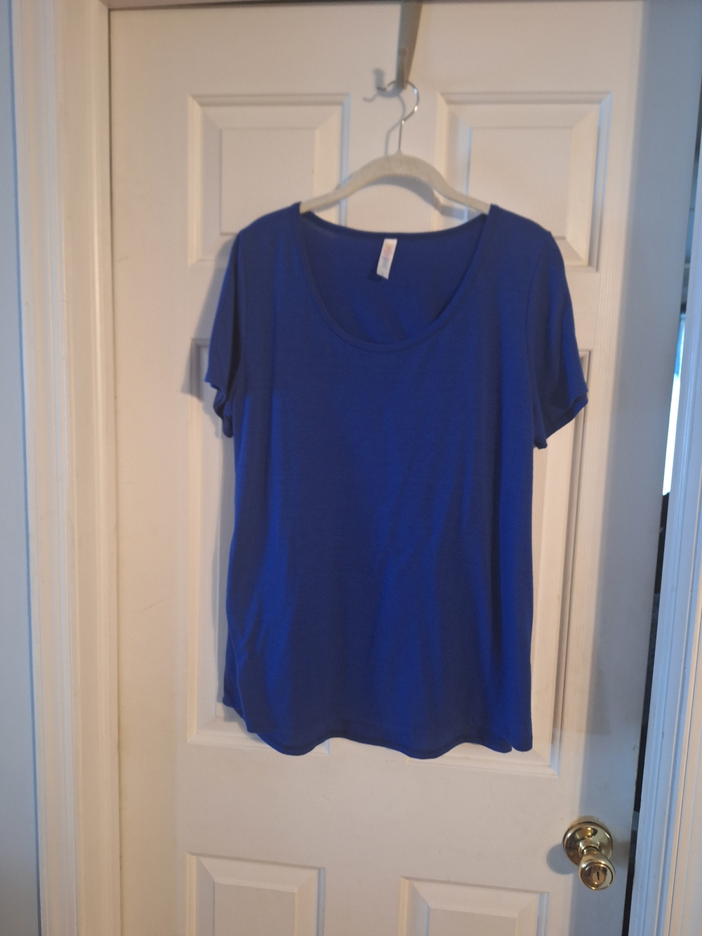 LuLaRoe Scoop Neck Short Sleeve Top in Royal Blue